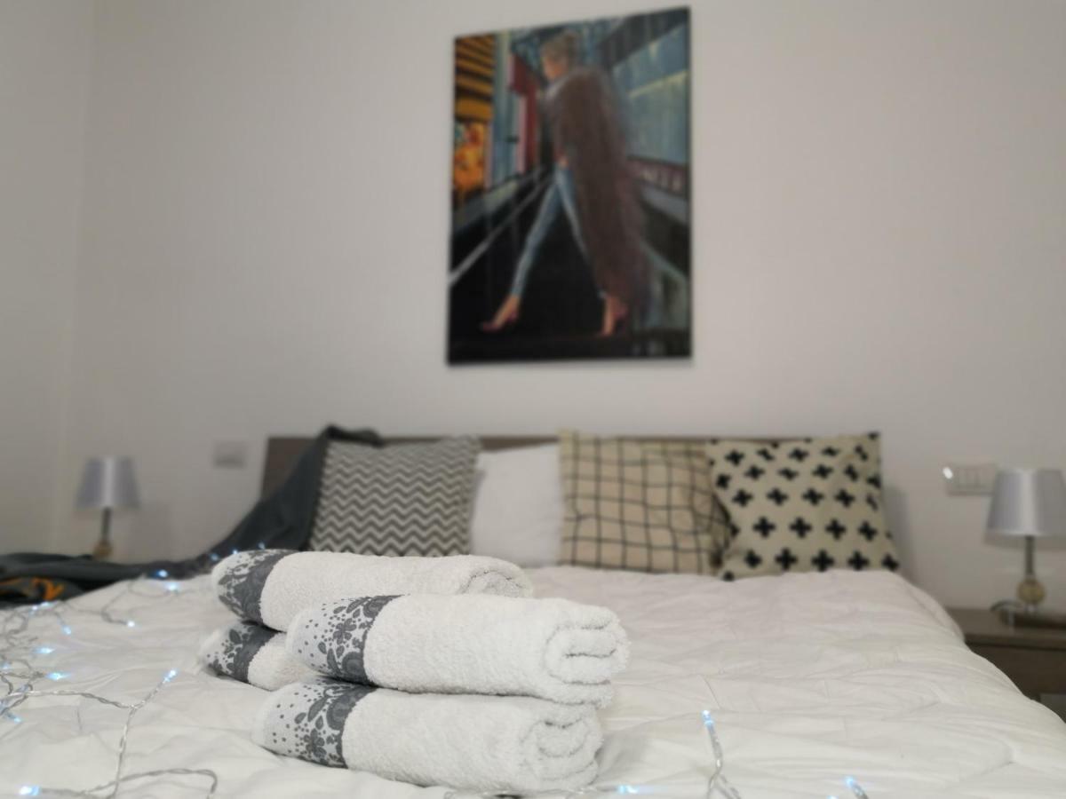 Valevalehome - Home Gallery With Fully Equipped Kitchen, Reserved Parking, Big Garden Όλμπια Εξωτερικό φωτογραφία